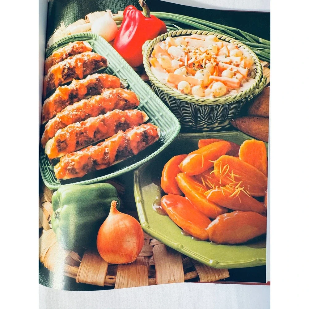 Corning Ware Nature's Bounty Casserole & 1977 Campbell's Cookbook Set 1.5QT